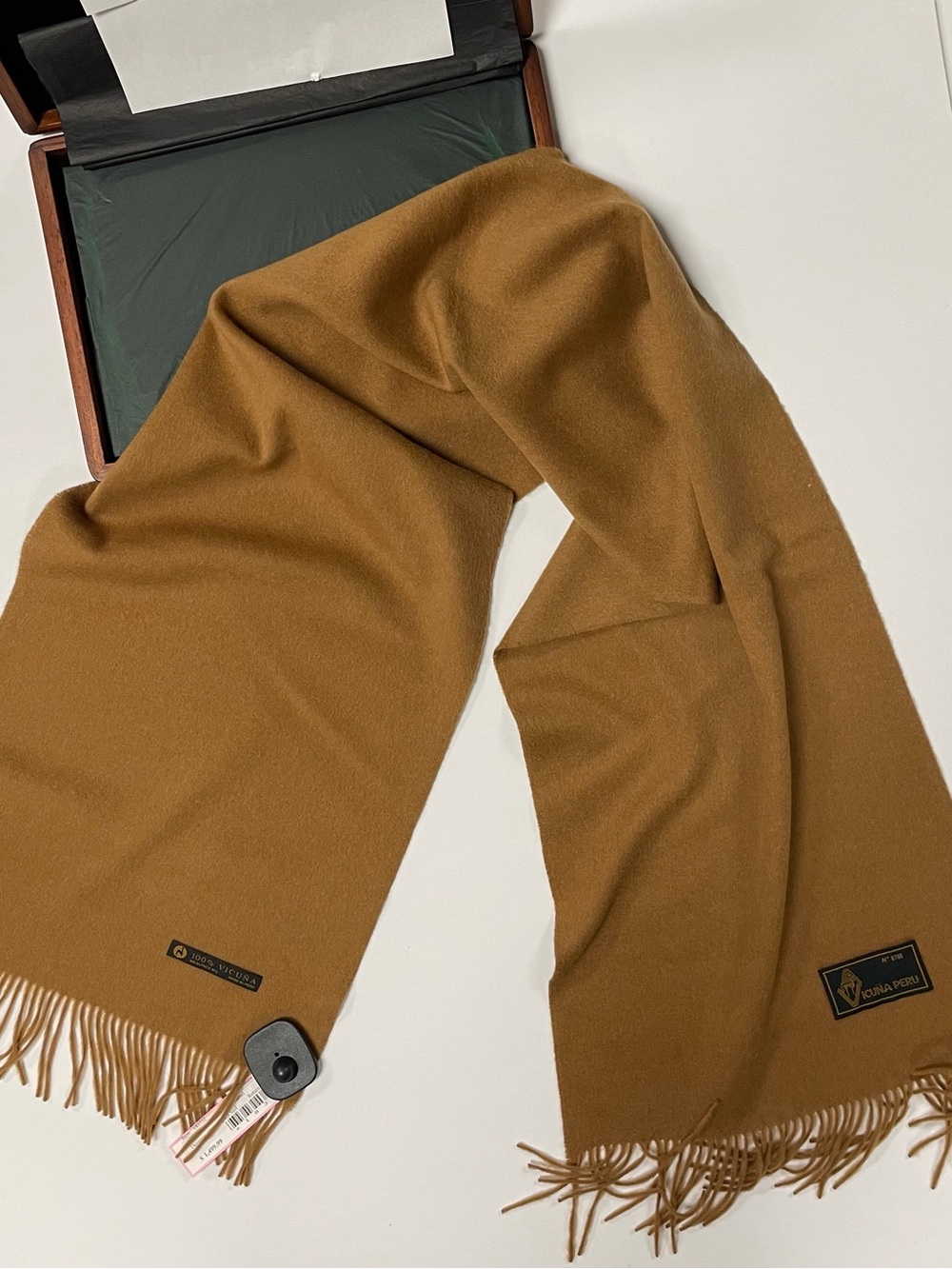 100% Vicuna Scarf made in Peru, Camel Brown